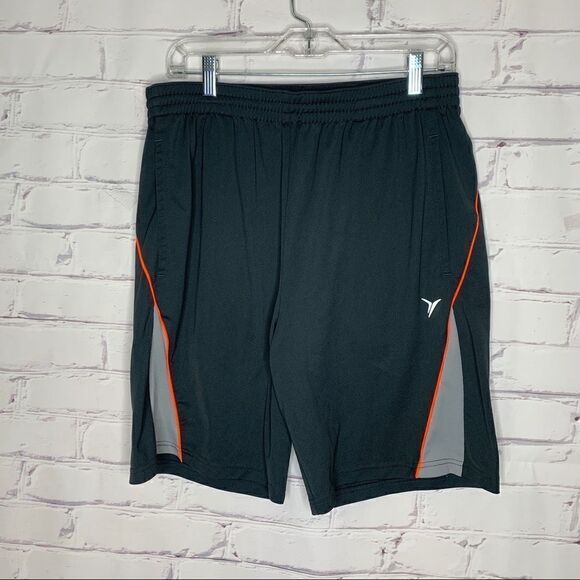 Old Navy men’s medium shorts - Picture 1 of 4